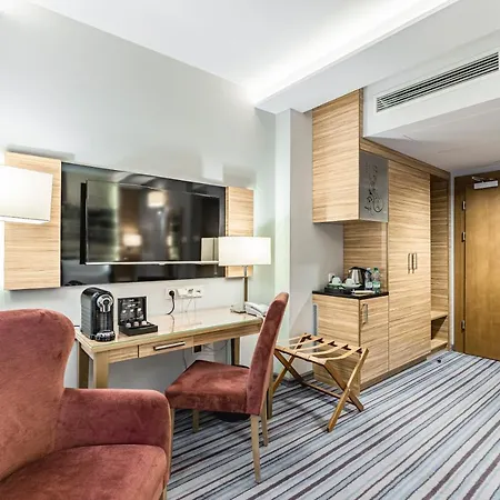 维尼亚夫斯基酒店 3*