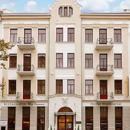 维尼亚夫斯基酒店 3*