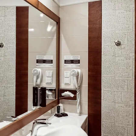 维尼亚夫斯基酒店 酒店